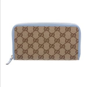 🌠Auth Gucci Canvas long zip wallet🌠